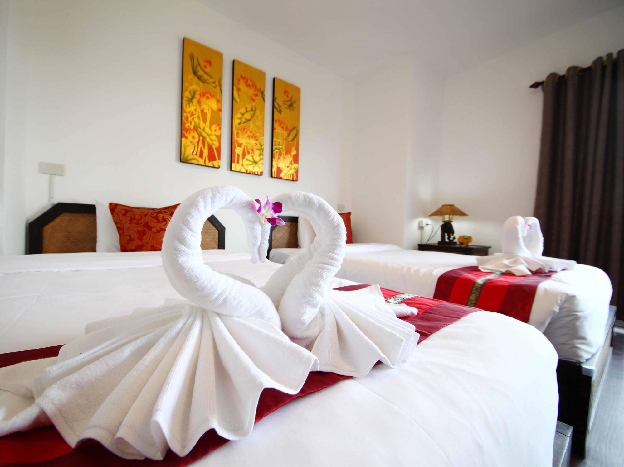 โรงแรม Jade Tower
